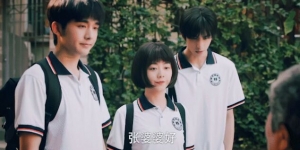 學(xué)生為什么在校需要穿校服？